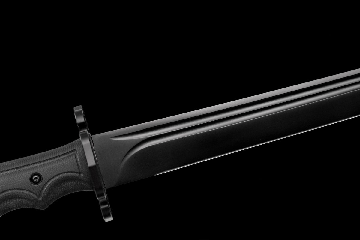 Grey Talon Short Sword, Titanium-Plated (Limited Edition) – view 7