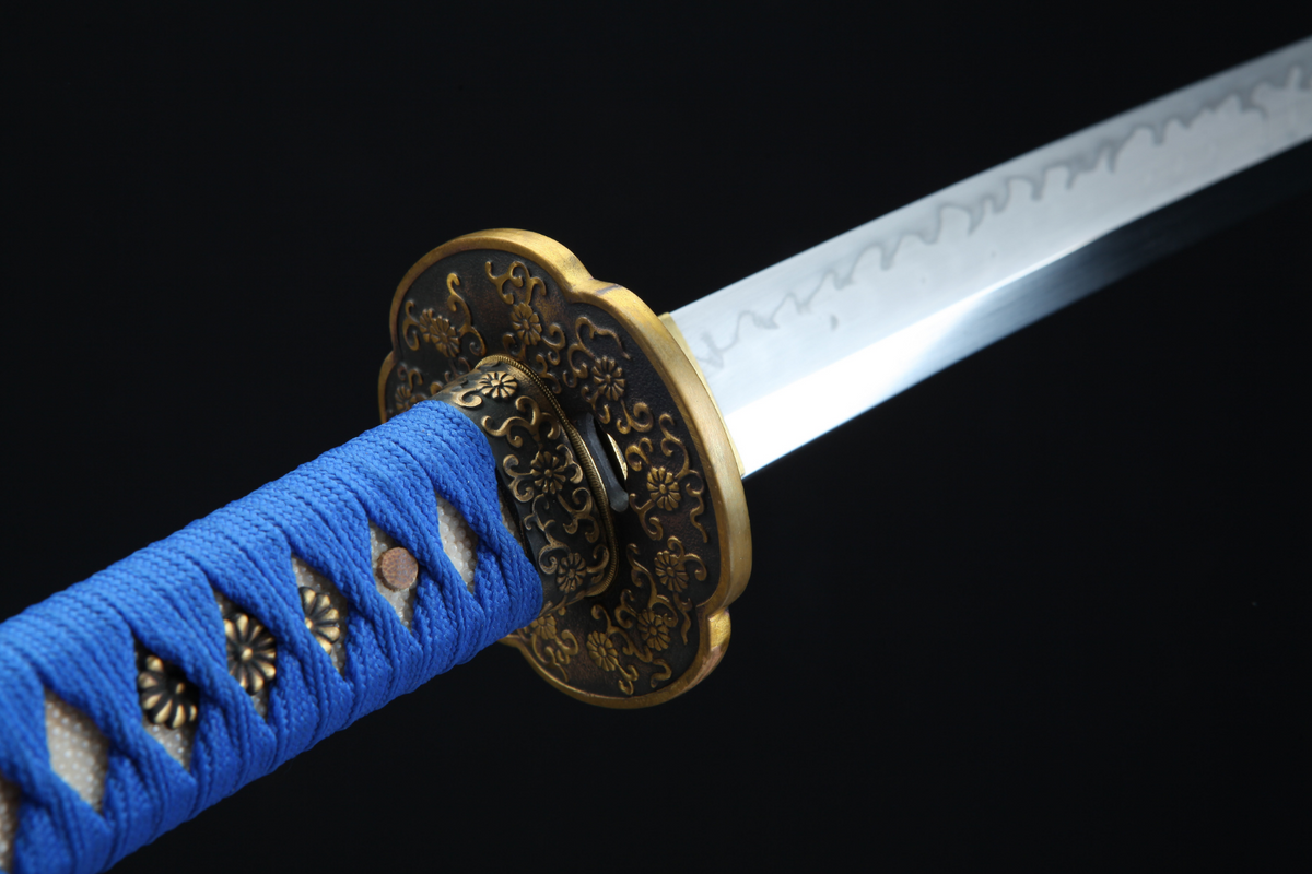 Kikumon Katana 菊紋 – 1095 Steel, Claw Hamon, Gilded Copper – view 9