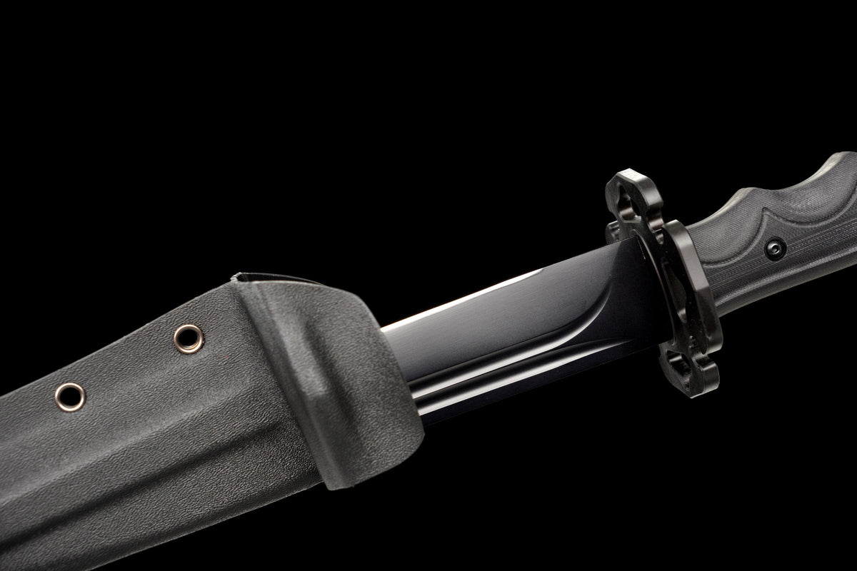 Grey Talon Short Sword, Titanium-Plated (Limited Edition) – view 15