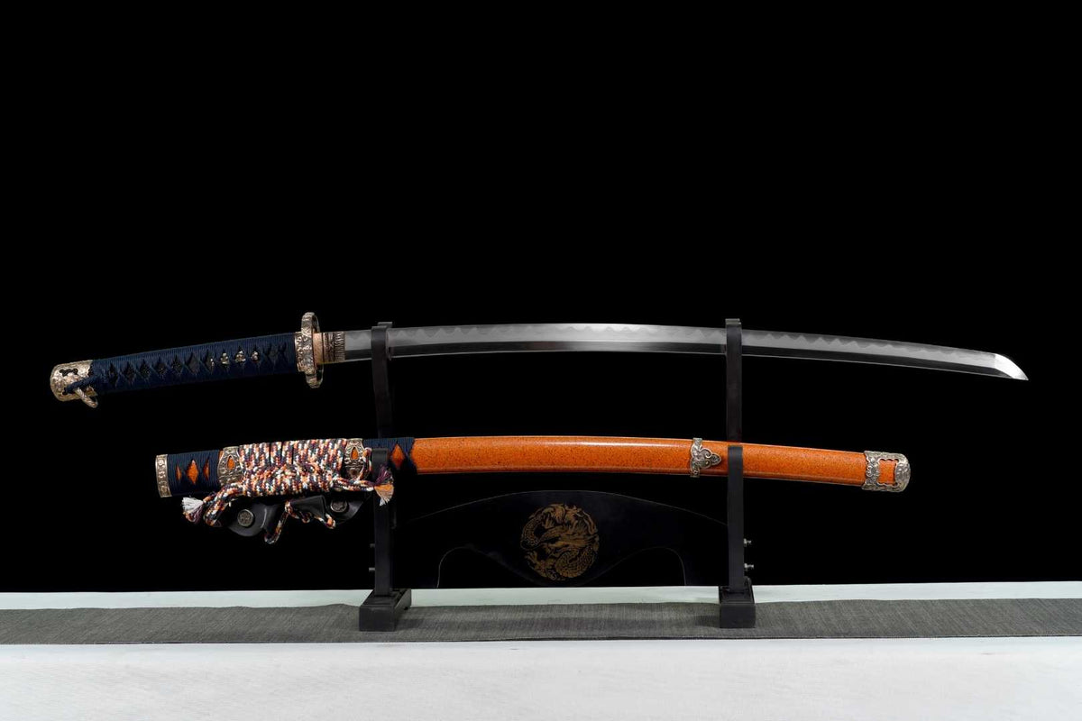 Saku Katana 咲く – Damascus Steel, Mirror Polish, Tachi Mounting – view 1
