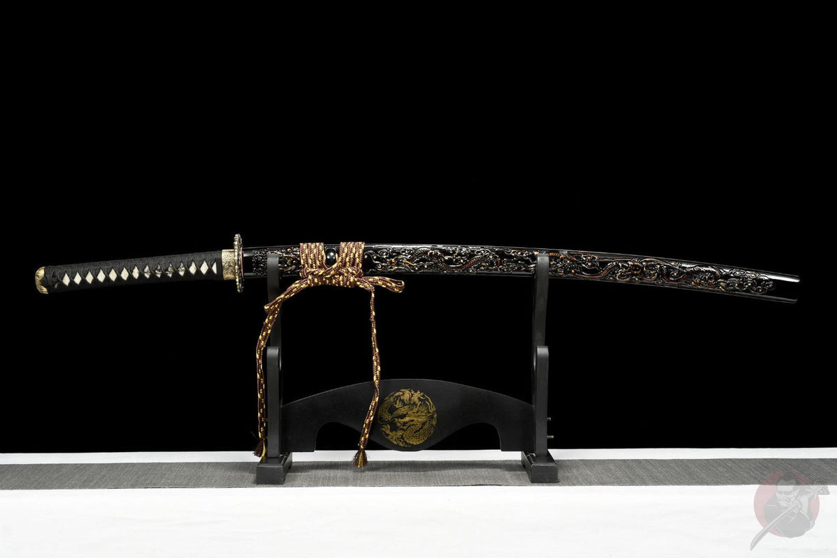 Akuma 悪魔 Katana – Damascus Steel, Black Sculpted Saya – view 2