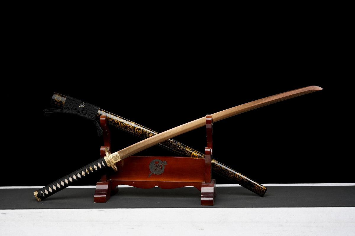Akagane 赤銅 Katana — Copper-Rose Damascus Steel – view 1