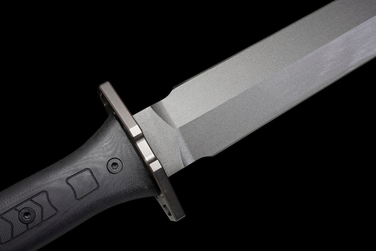 Carbon Viper Short Sword – SK5 Steel, G10 Handle – view 9