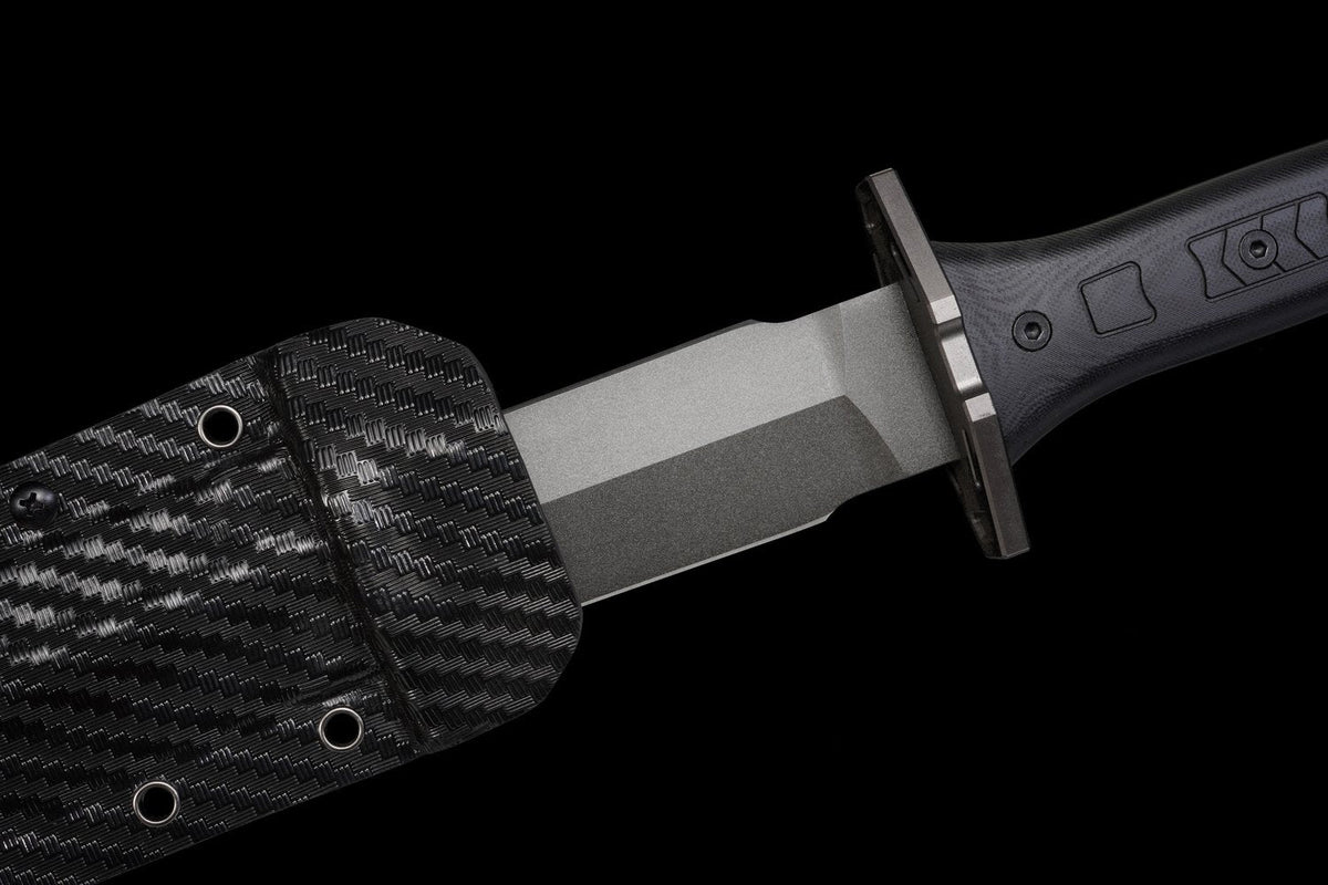 Carbon Viper Short Sword – SK5 Steel, G10 Handle – view 17