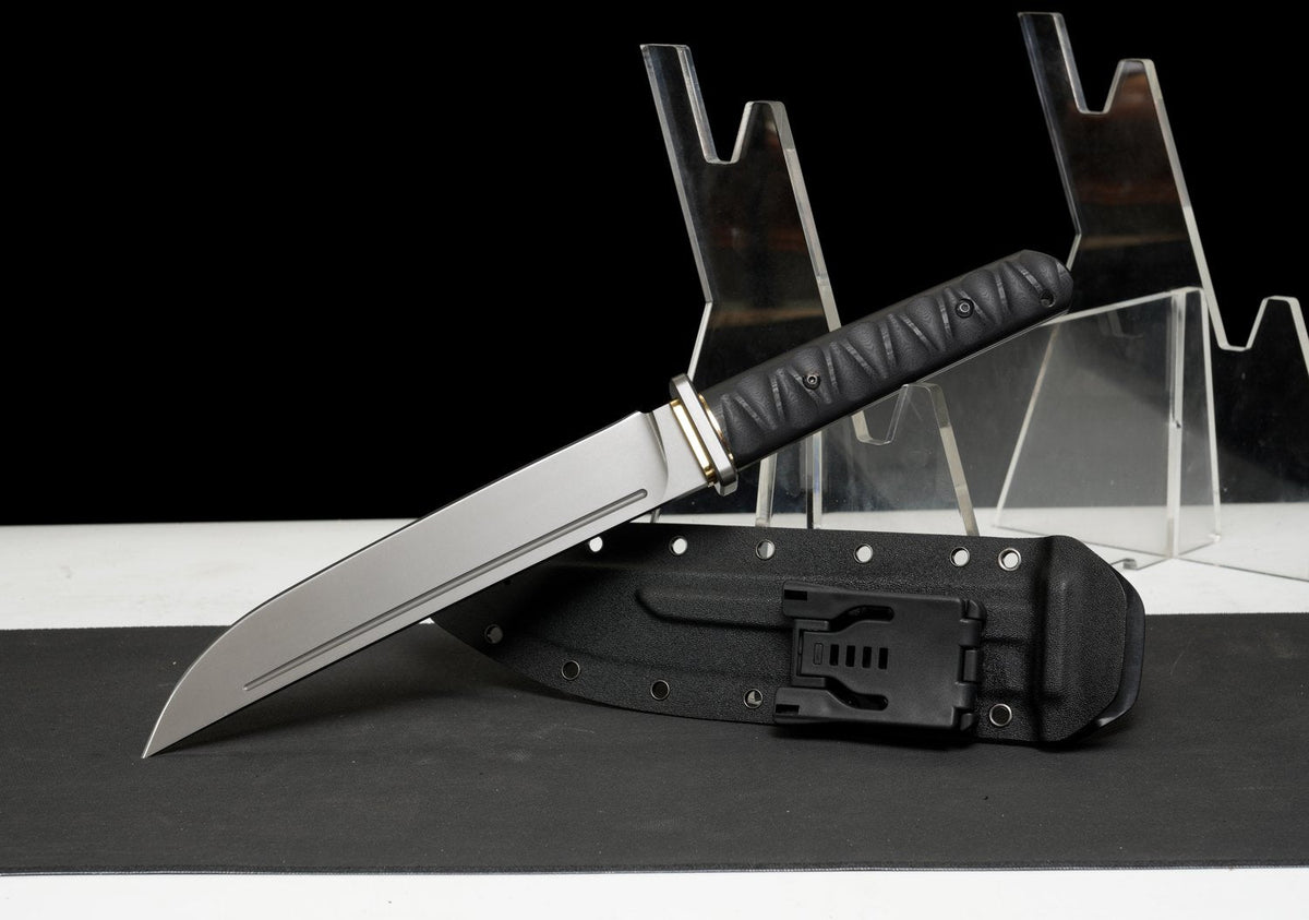 Stealth Hawk Short Sword – Titanium Edition – view 1