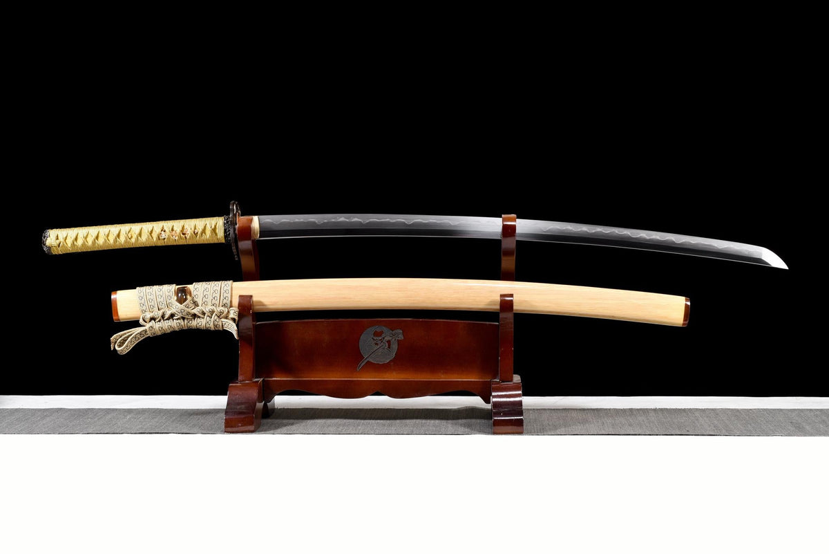 Kintsurugi 金鶴刀 Katana – San-Mai Damascus, Golden Crane – view 1