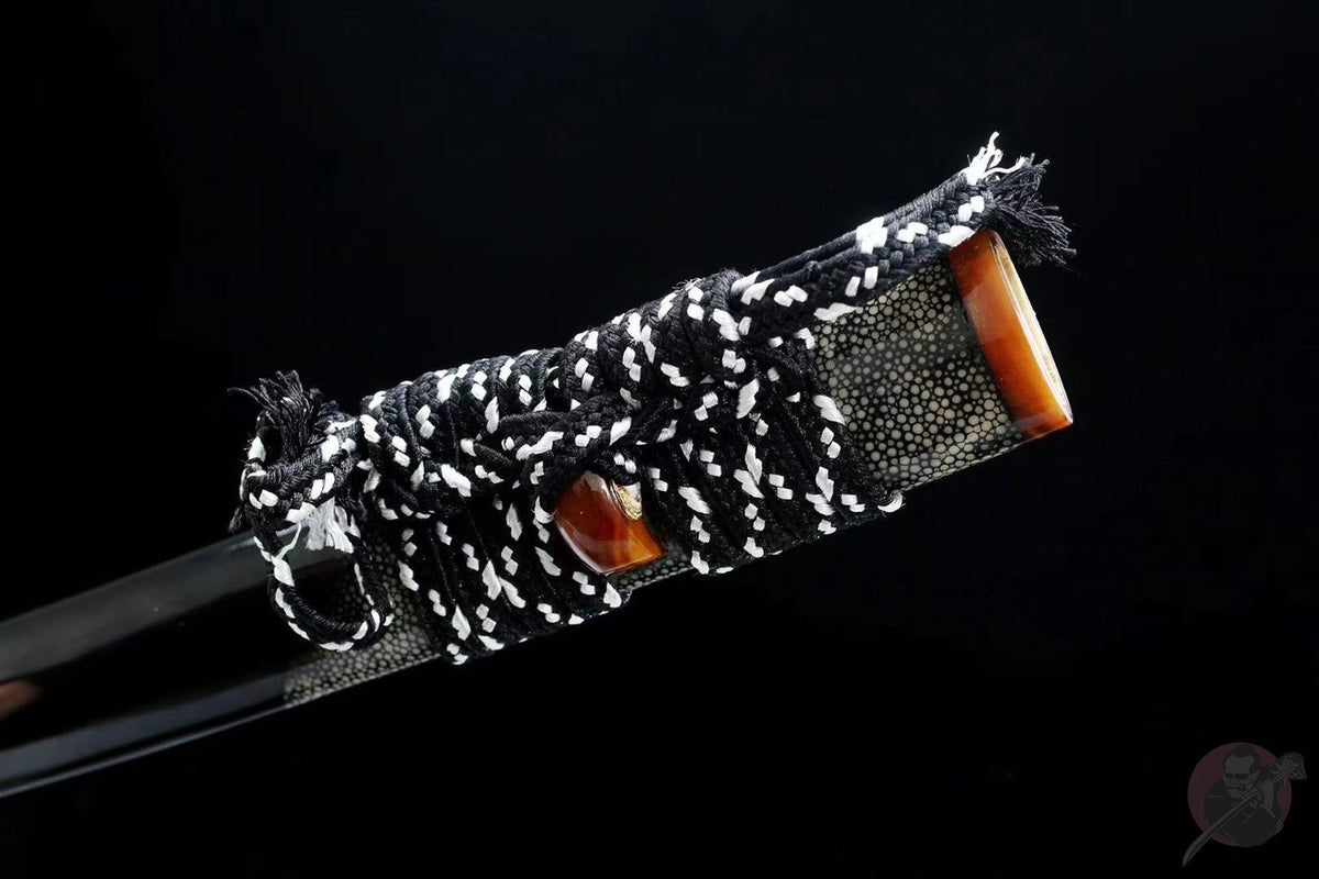 Chinmoku 沈黙 Katana – Damascus Steel, Square Tsuba – view 10
