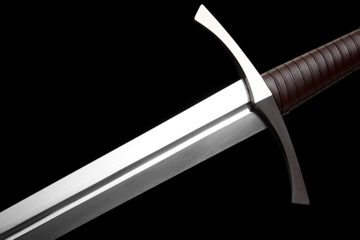 Iron Crown Longsword – Knightly Arming Sword – view 13