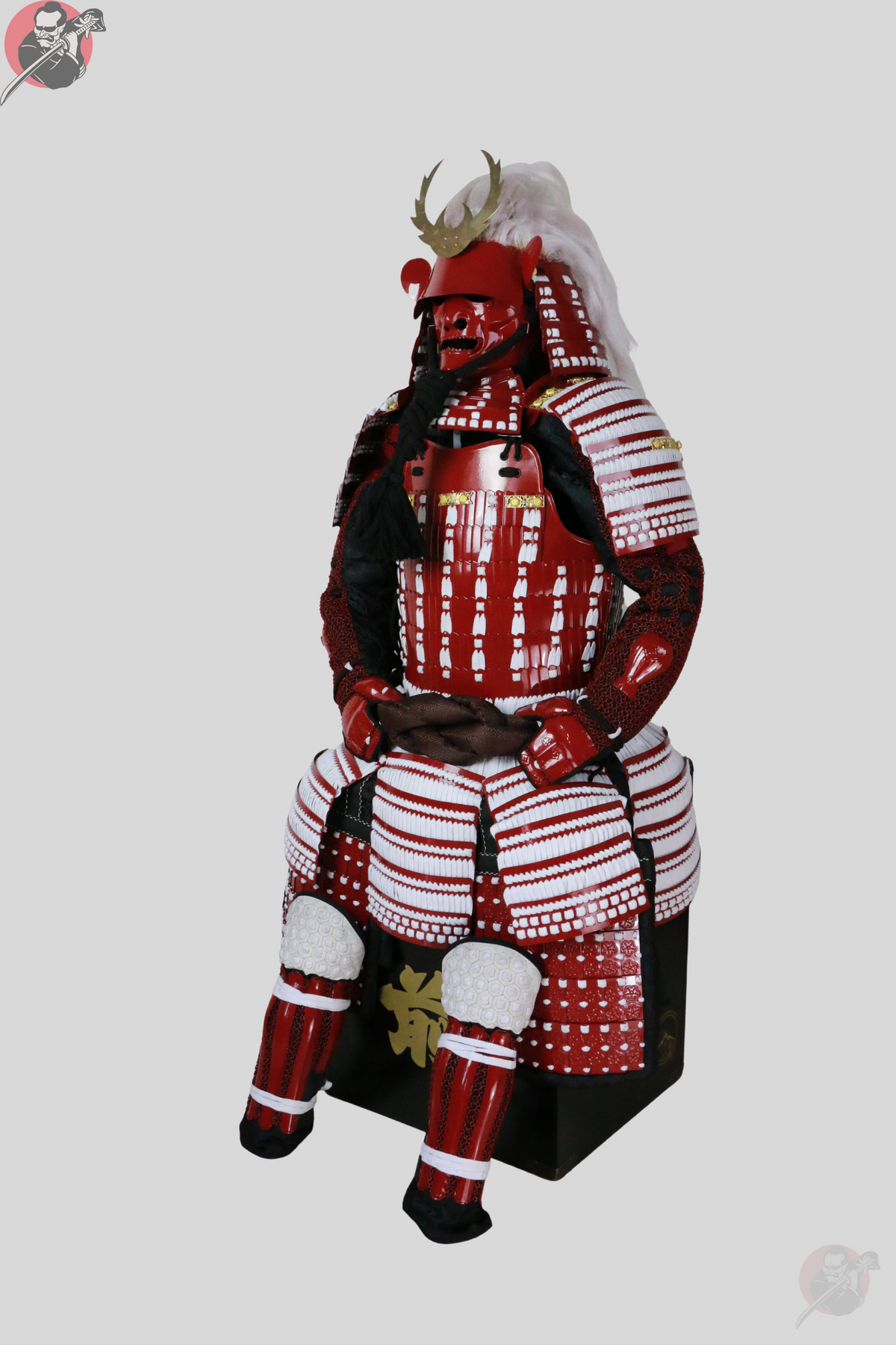 Aka Samurai Armour – Red Metal Kabuto, Menpo and Do – view 2