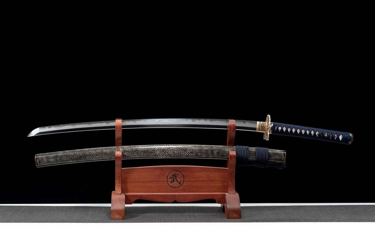 Kengen 権限 Katana – San-Mai T10 & Damascus Steel, Green Saya – view 1
