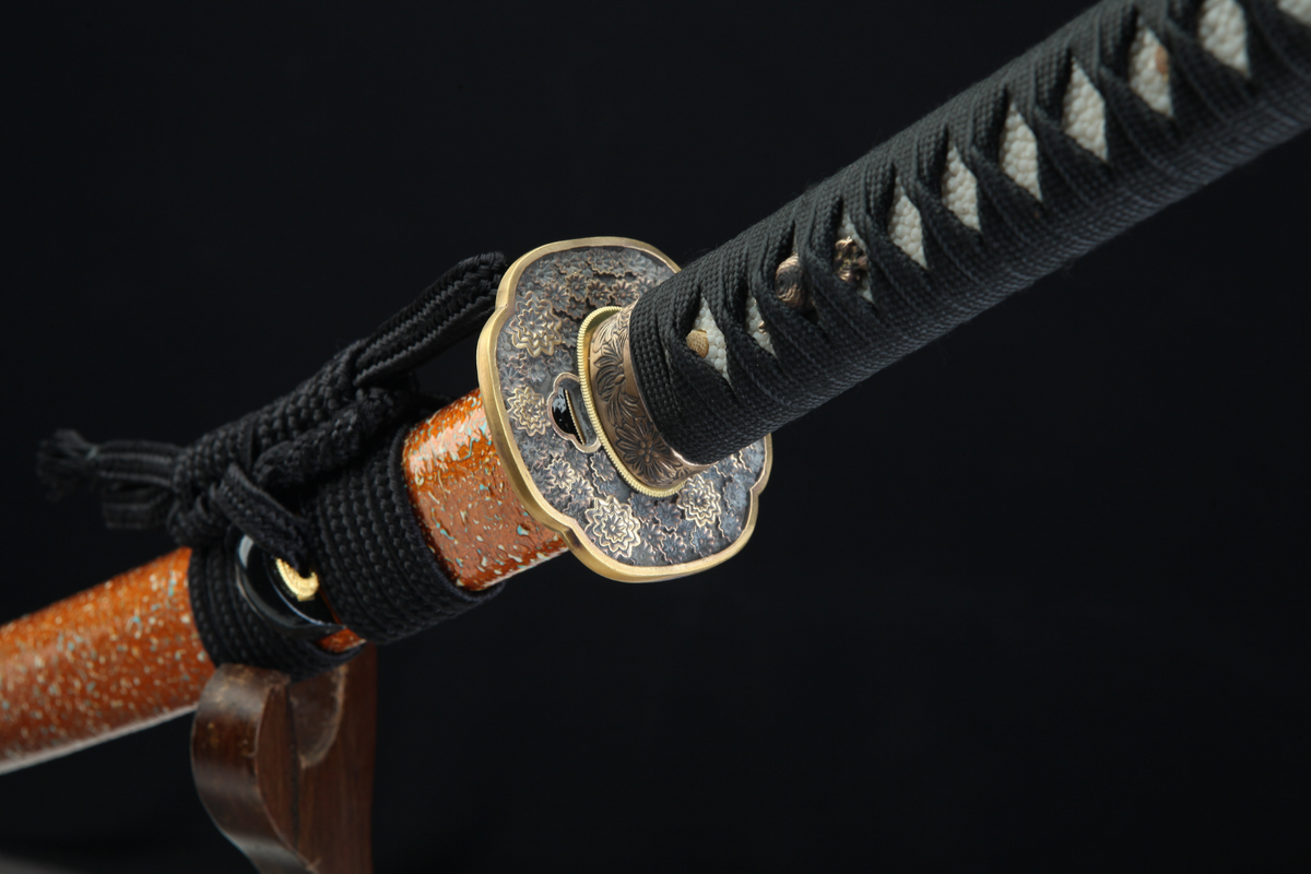 Rōtasu ロータス Katana – Damascus Steel, Orange Saya – view 13