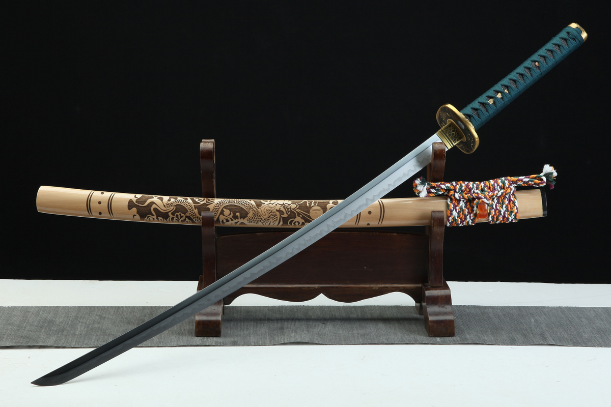 Katana Watatsumi 海神 – T10 Steel, Dragon Lacquered Saya – view 5