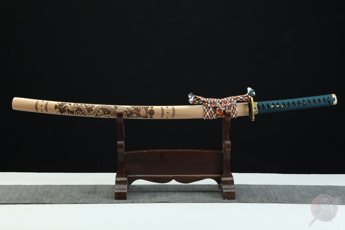 Katana Watatsumi 海神 – T10 Steel, Dragon Lacquered Saya – view 2