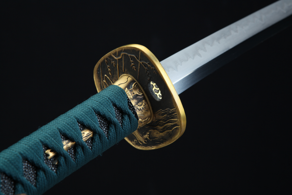 Katana Watatsumi 海神 – T10 Steel, Dragon Lacquered Saya – view 10