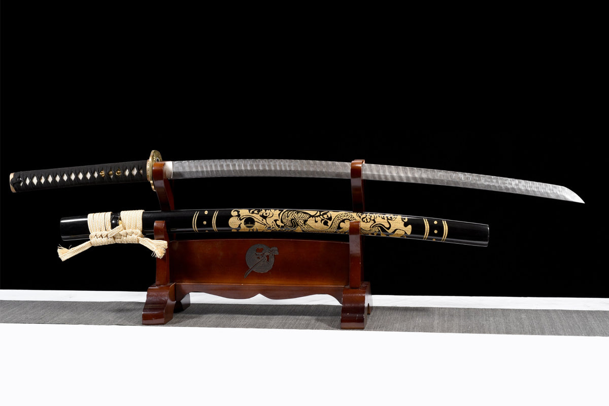 Kinryu Katana 金竜 – Damascus Steel, Gold Dragon Saya – view 1