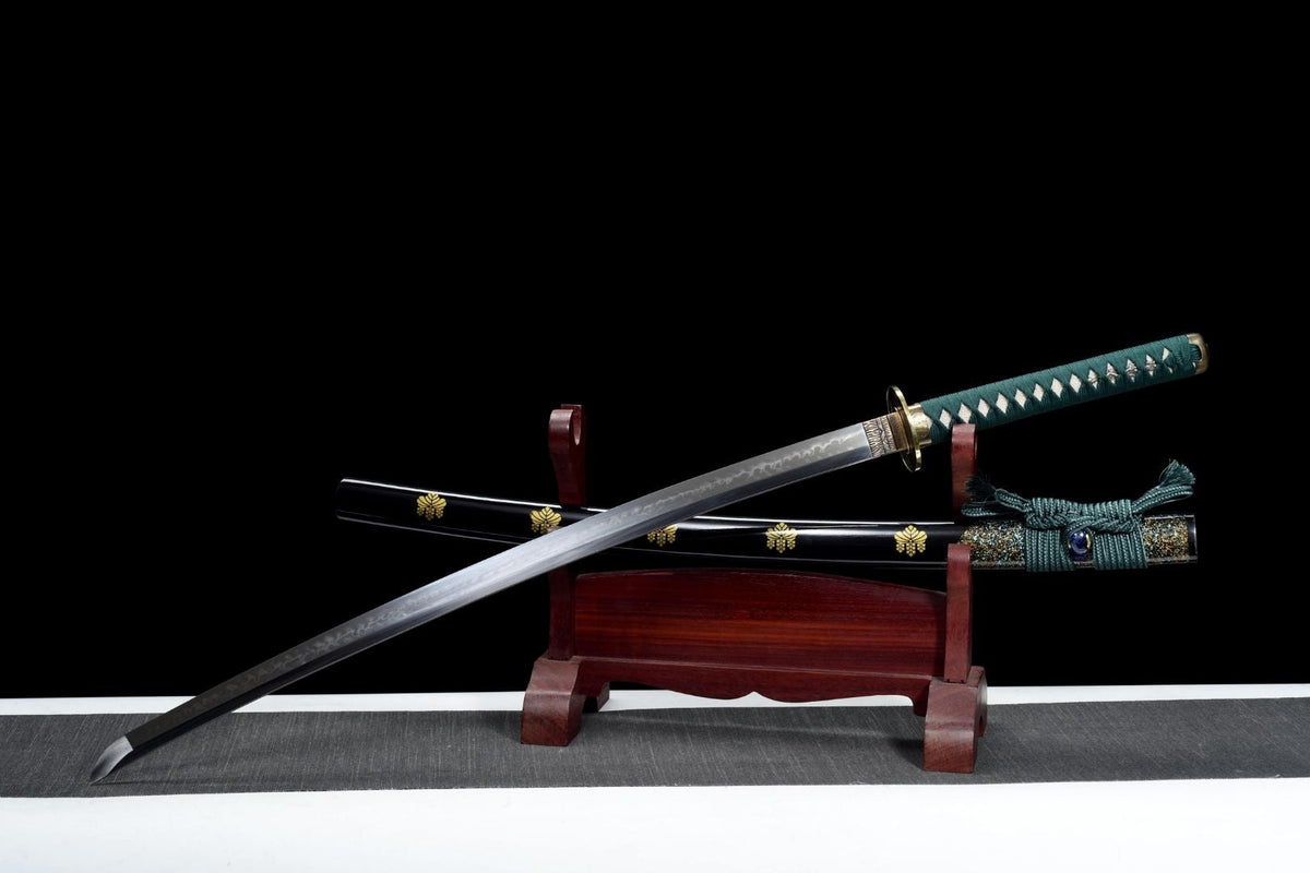 Ōkami 狼 Katana – Wolf, T10 Steel with Hamon, Clan Motif Saya – view 3