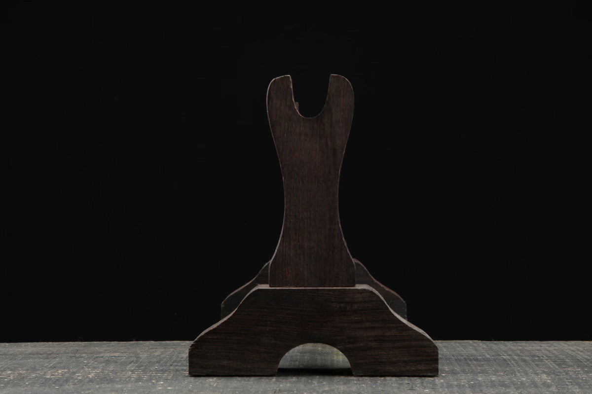 Keshiki 景色 Katana Stand – Carved Rosewood – view 4