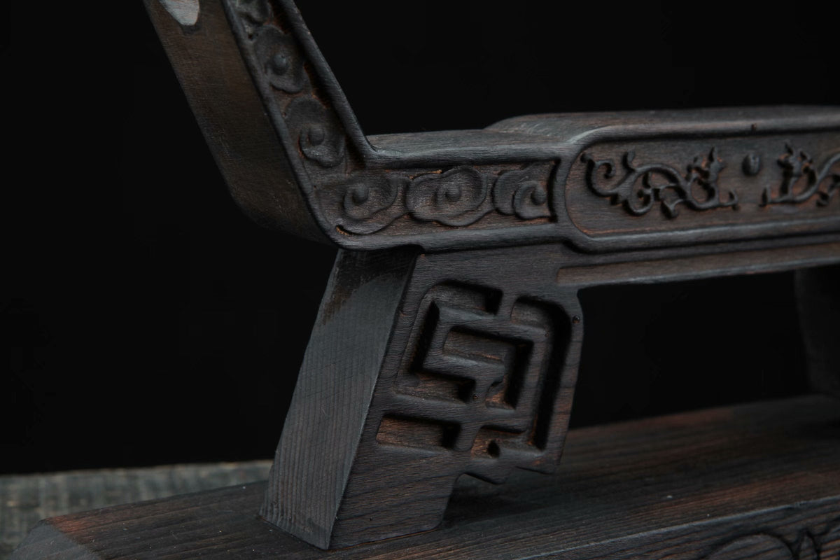 Douu 堂宇 Katana Stand – Carved Beech Wood – view 8