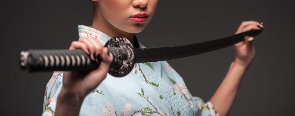What Is the Weight of a Katana?
