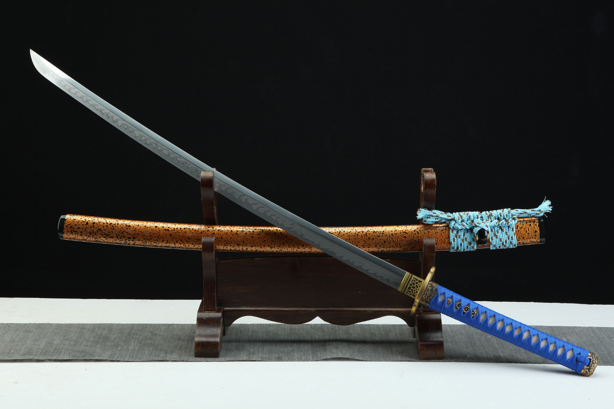 Kikumon Katana 菊紋 – 1095 Steel, Claw Hamon, Gilded Copper – view 5