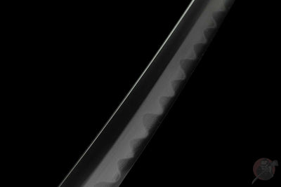Saku Katana 咲く – Damascus Steel, Mirror Polish, Tachi Mounting – view 11