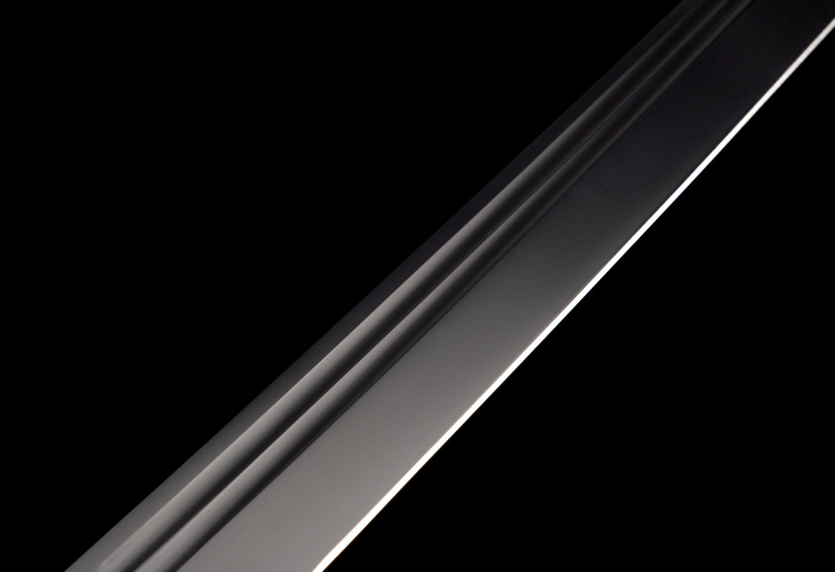 Grey Talon Short Sword, Titanium-Plated (Limited Edition) – view 10