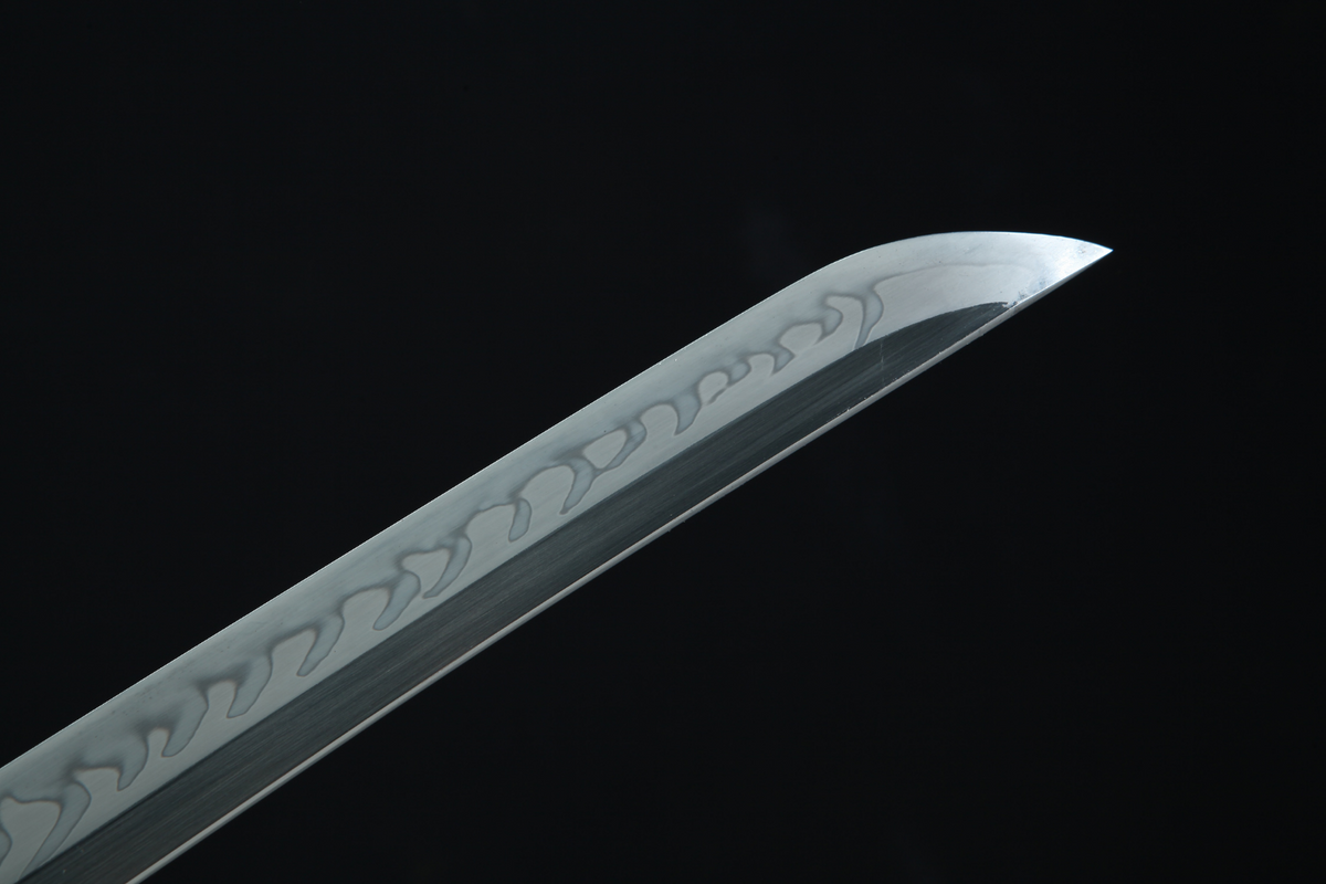Kikumon Katana 菊紋 – 1095 Steel, Claw Hamon, Gilded Copper – view 8