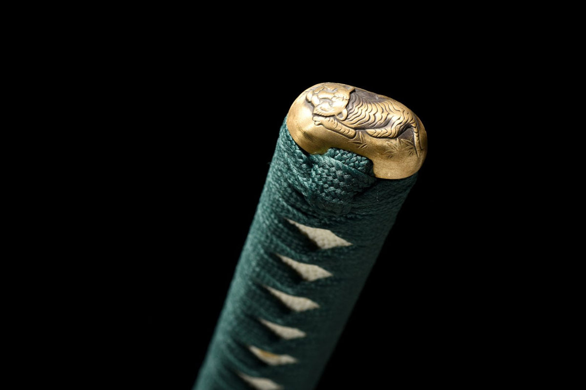 Tora 虎 Katana — T10 Steel, Flame Hamon, Tiger Tsuba – view 15