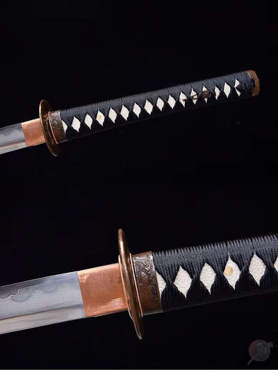 Enyou Katana 炎陽 – Honsanmai Blade, Gilded Copper Tsuba – view 5