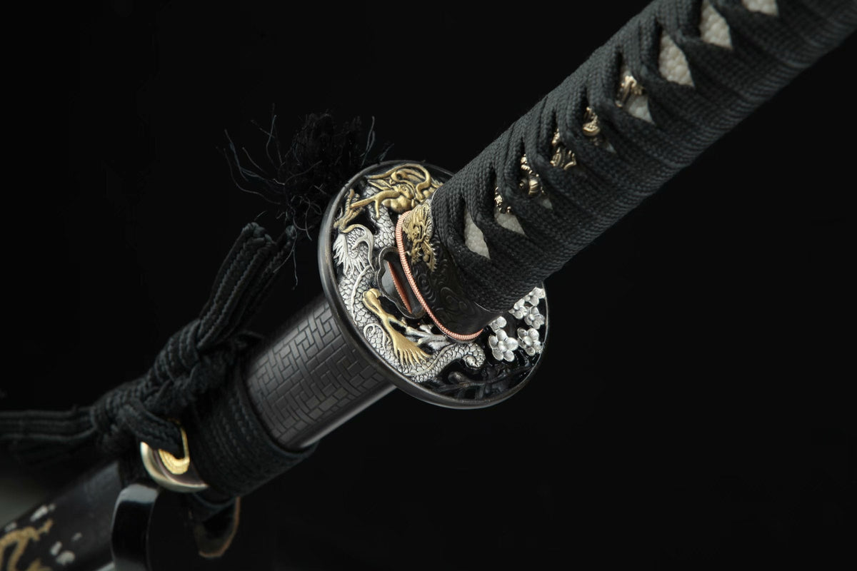 Katana Igen 威厳 – Hand-forged Damascus, Copper and Brass Saya – view 8