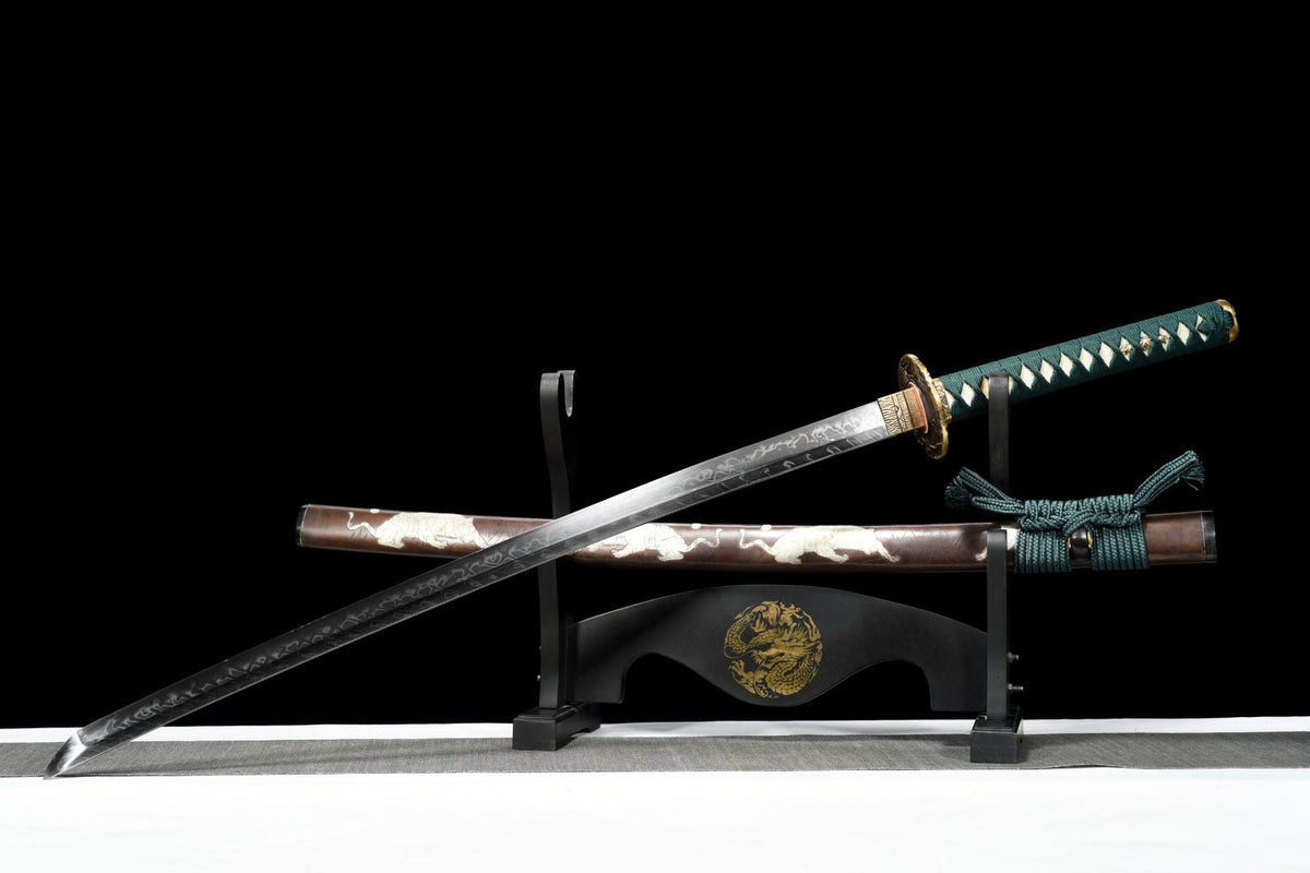 Tora 虎 Katana — T10 Steel, Flame Hamon, Tiger Tsuba – view 6