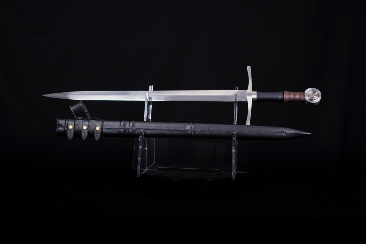 Black Hawthorn Bastard Sword – Spring Steel, Grey Blade – view 1