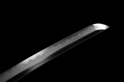 Saku Katana 咲く – Damascus Steel, Mirror Polish, Tachi Mounting – view 9