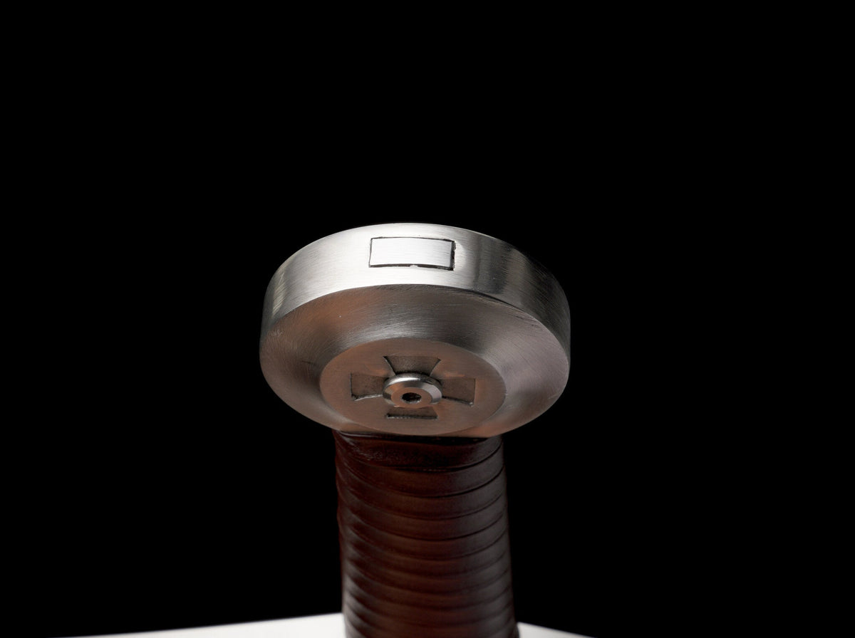 Iron Crown Longsword – Knightly Arming Sword – view 19