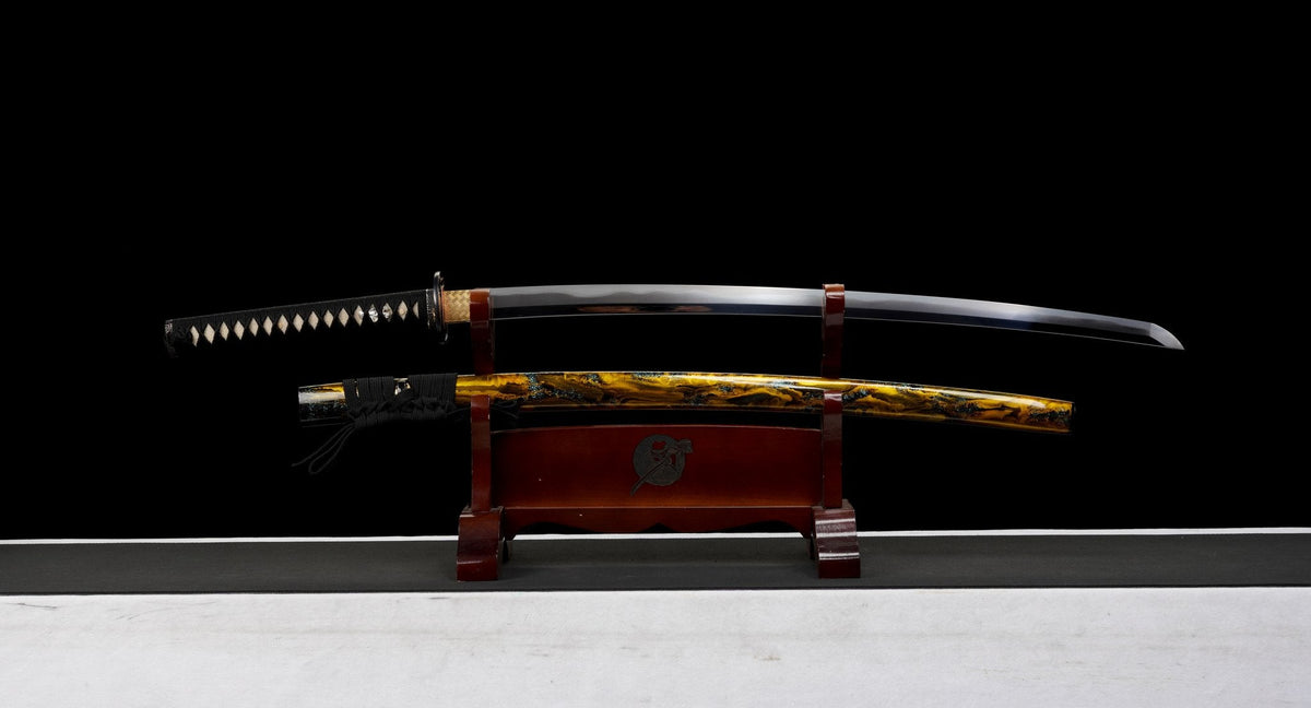 Kohaku Katana 琥珀 – Tamahagane Steel, Amber Landscape Saya – view 2