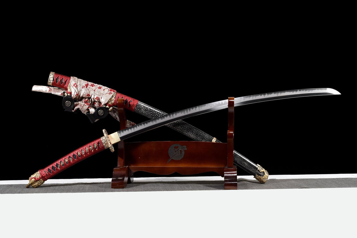 Akatsuki Tachi 暁 – T10 Steel, Red Handle, Black Samegawa Saya – view 3
