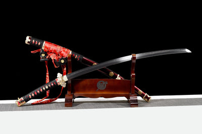 Kōyō Tachi 紅葉 – Damascus Steel, Burgundy Saya, Gilded Fittings – view 3