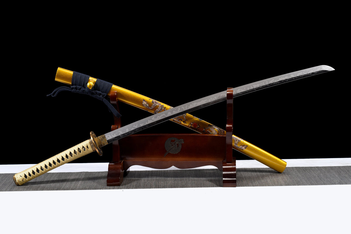 Kogane Ryu 黄金龍 Katana — T10 Steel, Golden Dragon Saya – view 4