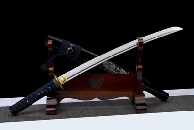 Ginryū Wakizashi 銀龍 – Damascus Steel, Silver Dragon Saya – view 1