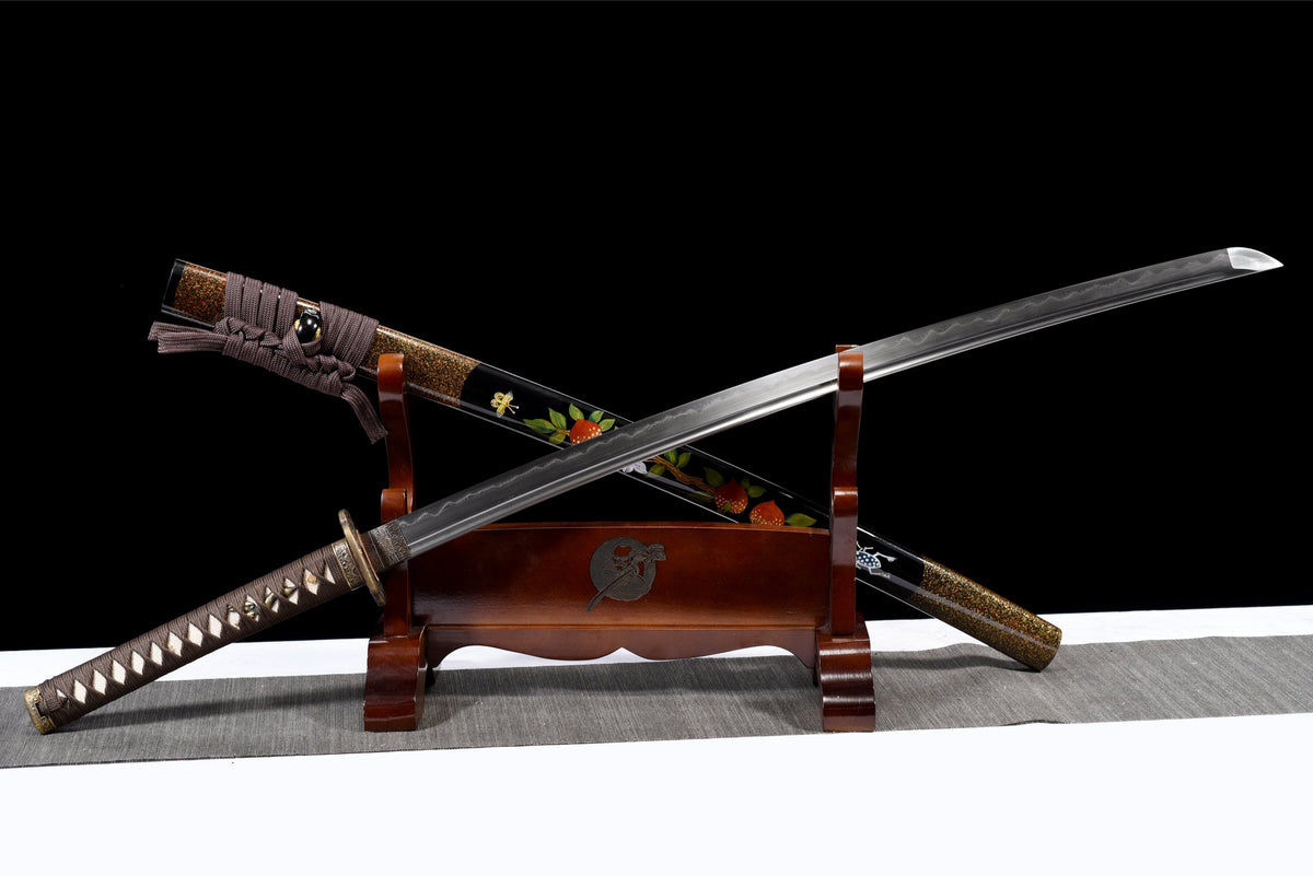 Kiku Hana 菊花 Katana – Damascus Steel, Floral Saya – view 3