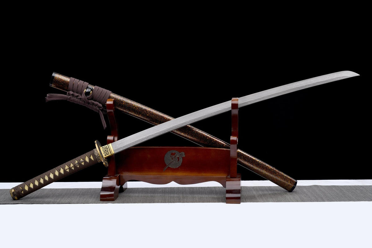 Kōyō Katana 紅葉 – Damascus Steel, Autumn-toned Saya – view 1