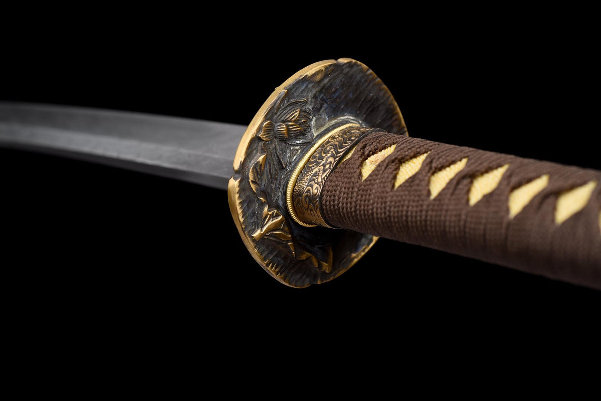 Kōyō Katana 紅葉 – Damascus Steel, Autumn-toned Saya – view 6