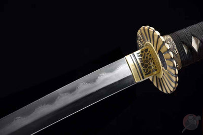 Yami Katana 闇 – Damascus Steel with Hamon, Carved Brass Tsuba – view 6