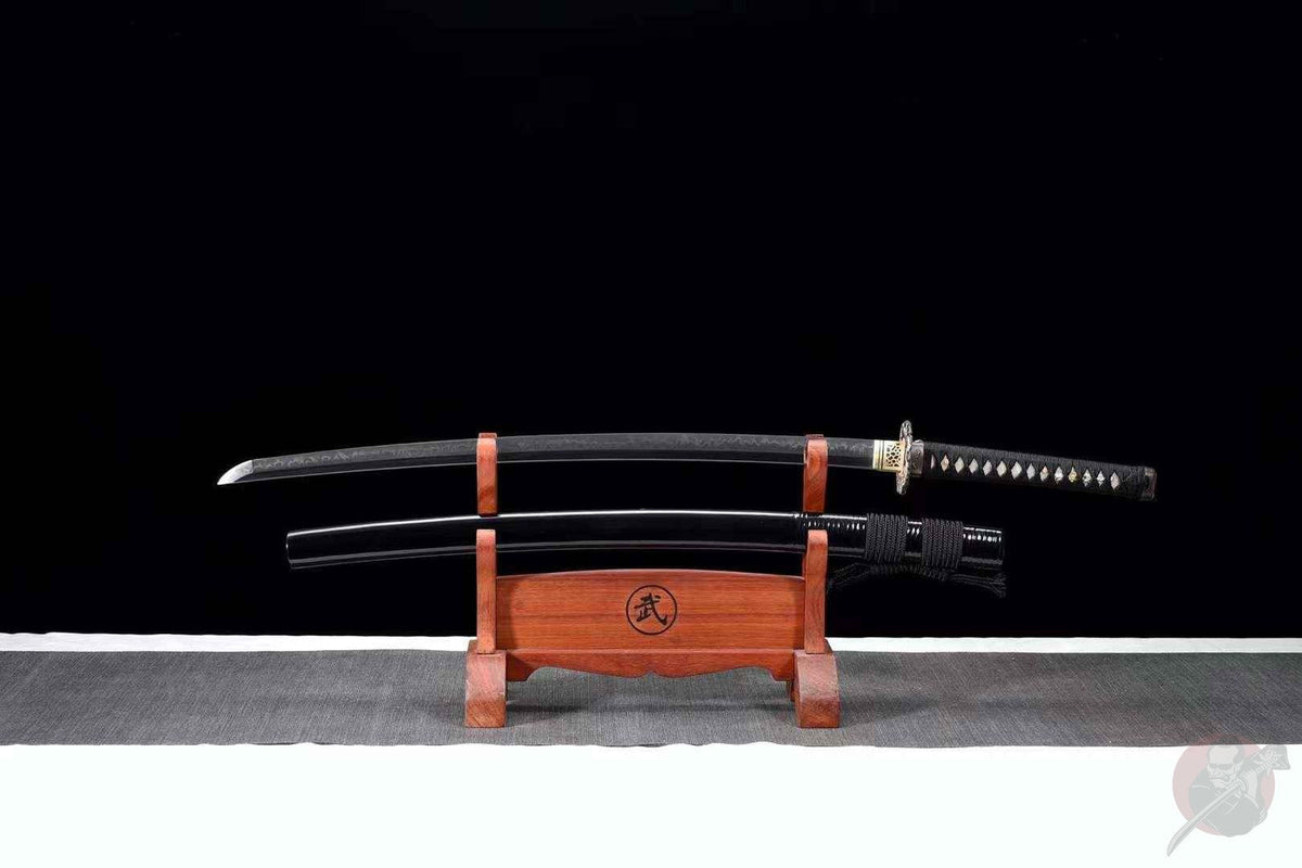 Tsuyo 強 Katana – T10 Carbon Steel, Black Saya, Brass Tsuba – view 3