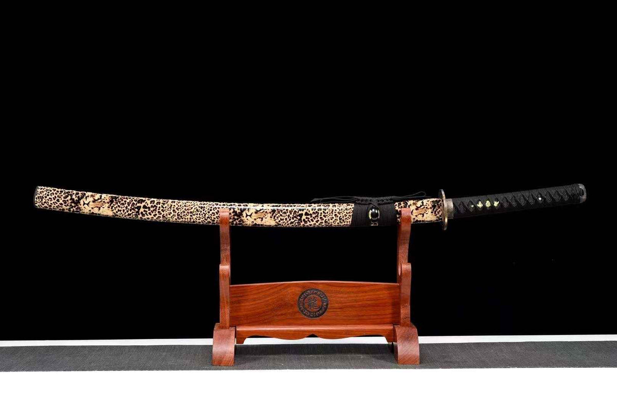 Hyō Katana ヒョウ – Damascus Steel with Bo-hi, Starter Katana – view 3