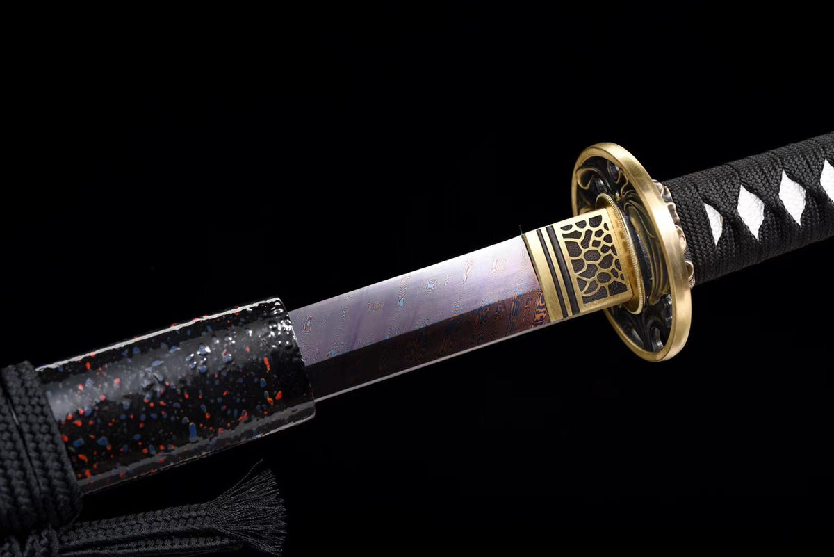 Ninjatō Nami 波 – Damascus Steel with Red and Blue Reflections – view 8