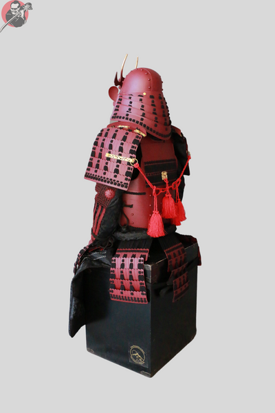 Akai Oni Samurai Armour – view 4