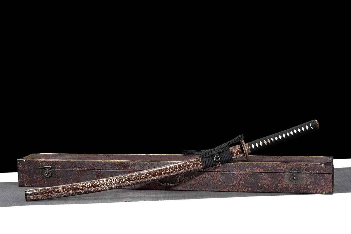 Dentō 伝統 Katana — Damascus and T10 Composite Steel – view 5