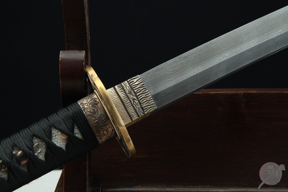 Rōtasu ロータス Katana – Damascus Steel, Orange Saya – view 6