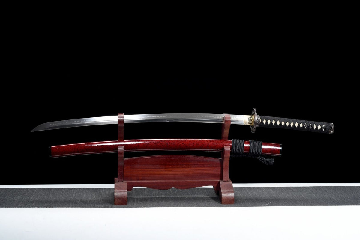 Ketsueki 血液 Katana — Red Saya, T10 Steel – view 1